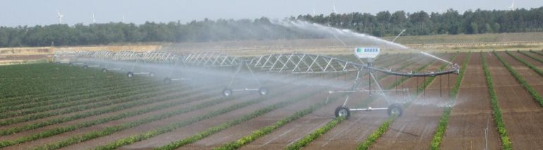 Pivot irrigators like the Centerstar 9000 are able to move easily over slopes to provide consistent crop coverage on flat and undulating landscapes alike.